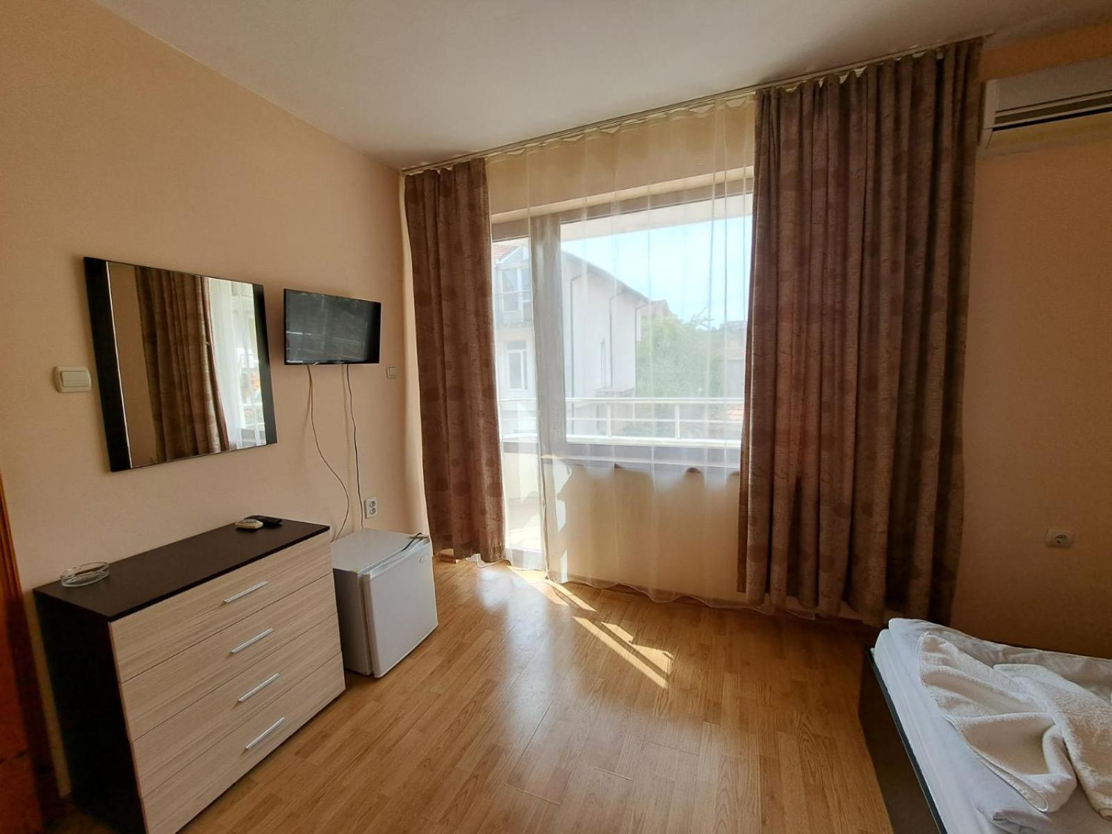 Guest House Lazur Obzor Pokoj fotografie